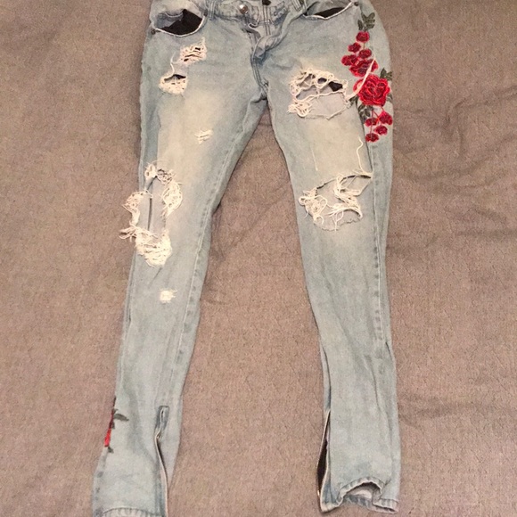 Young n Reckless ripped jeans - Picture 1 of 1